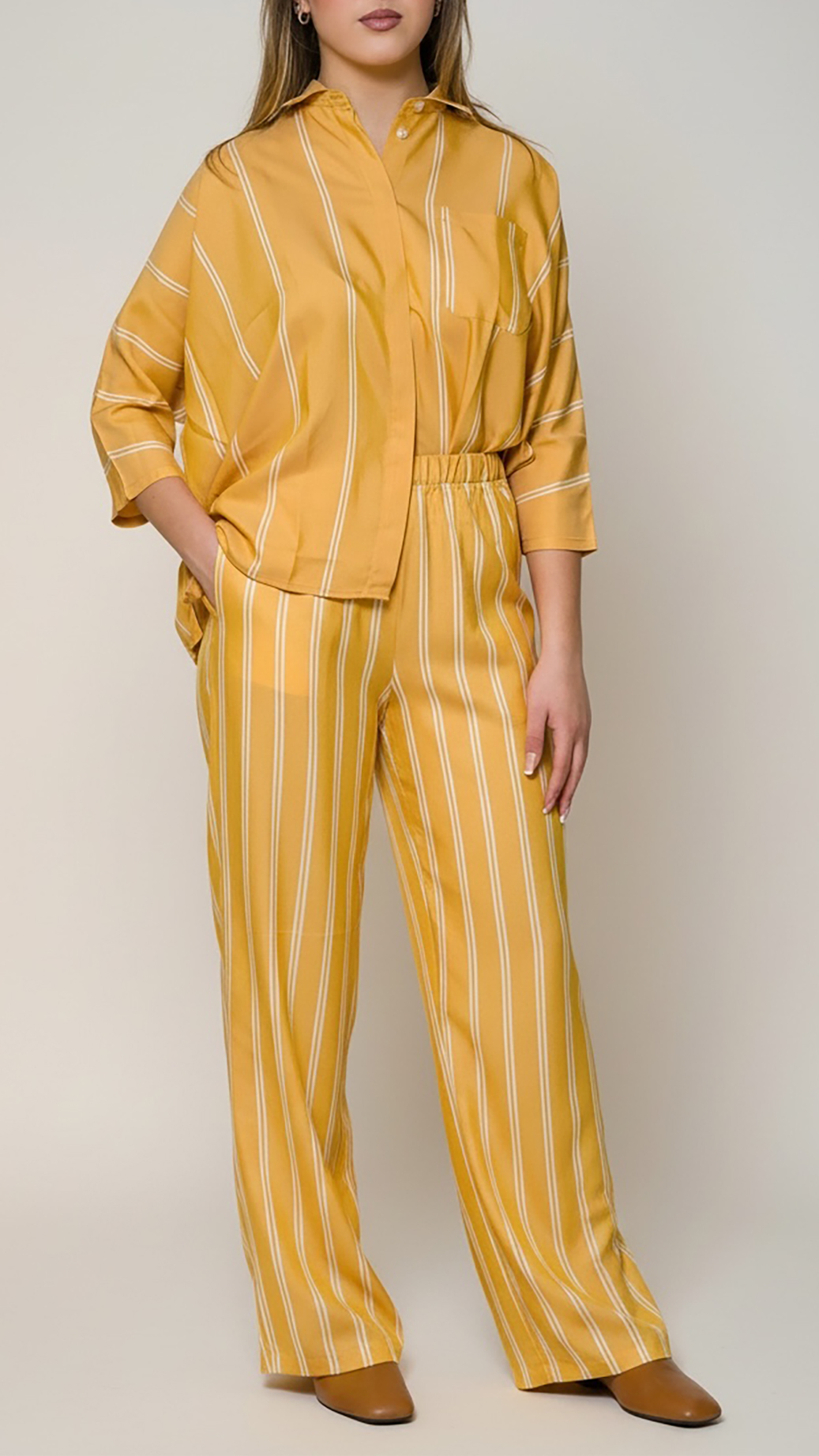 <strong>CRUNA</strong>Camicia over manica tre quarti - immagine 5
